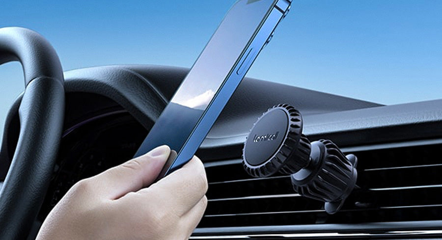 The Beneficial Place To Put Phone Holder In Your Car