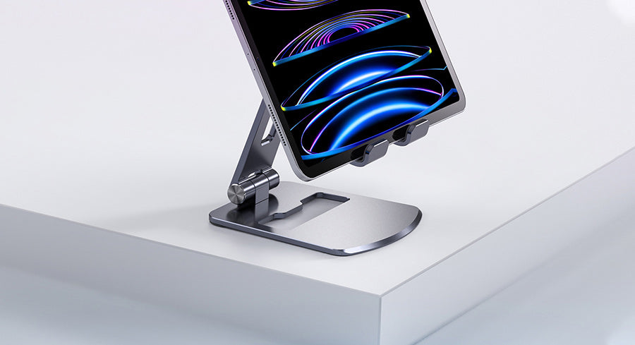 The Most Essential iPhone Photography Accessories You Need in 2023